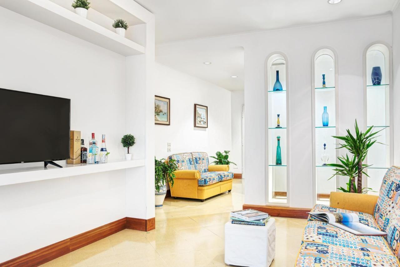Woody Sea View Apartment